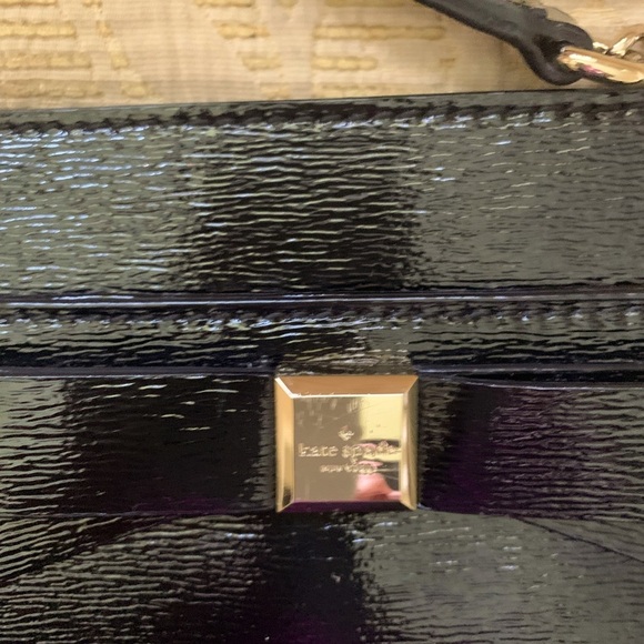 RARE KATE SPADE PATENT LEATHER HANDBAG W CHAIN CROSSBODY OR SHOULDER BLACK - Picture 5 of 10